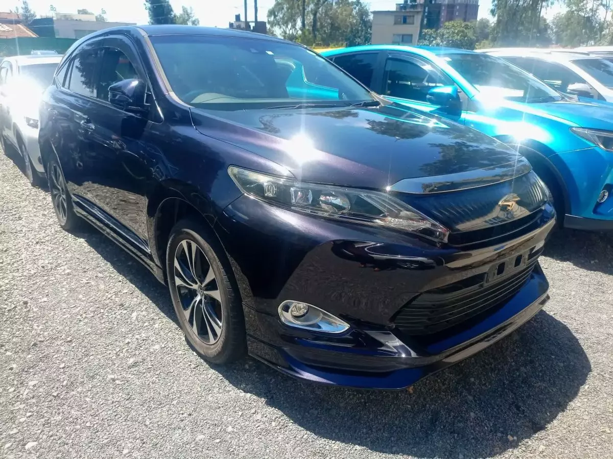 Toyota Harrier - 2016