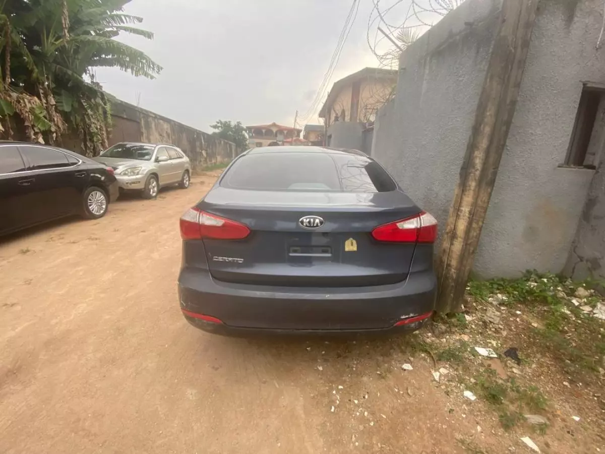 car left back