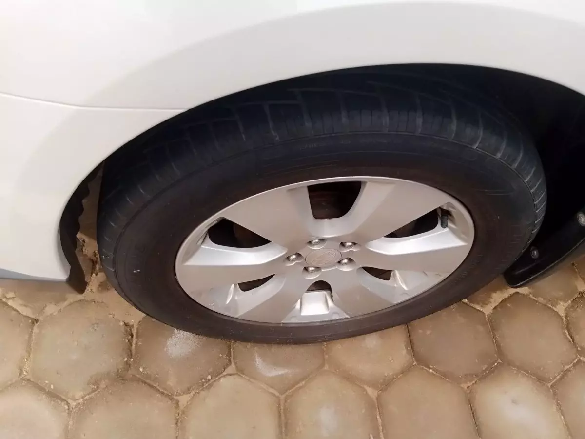 tyre2
