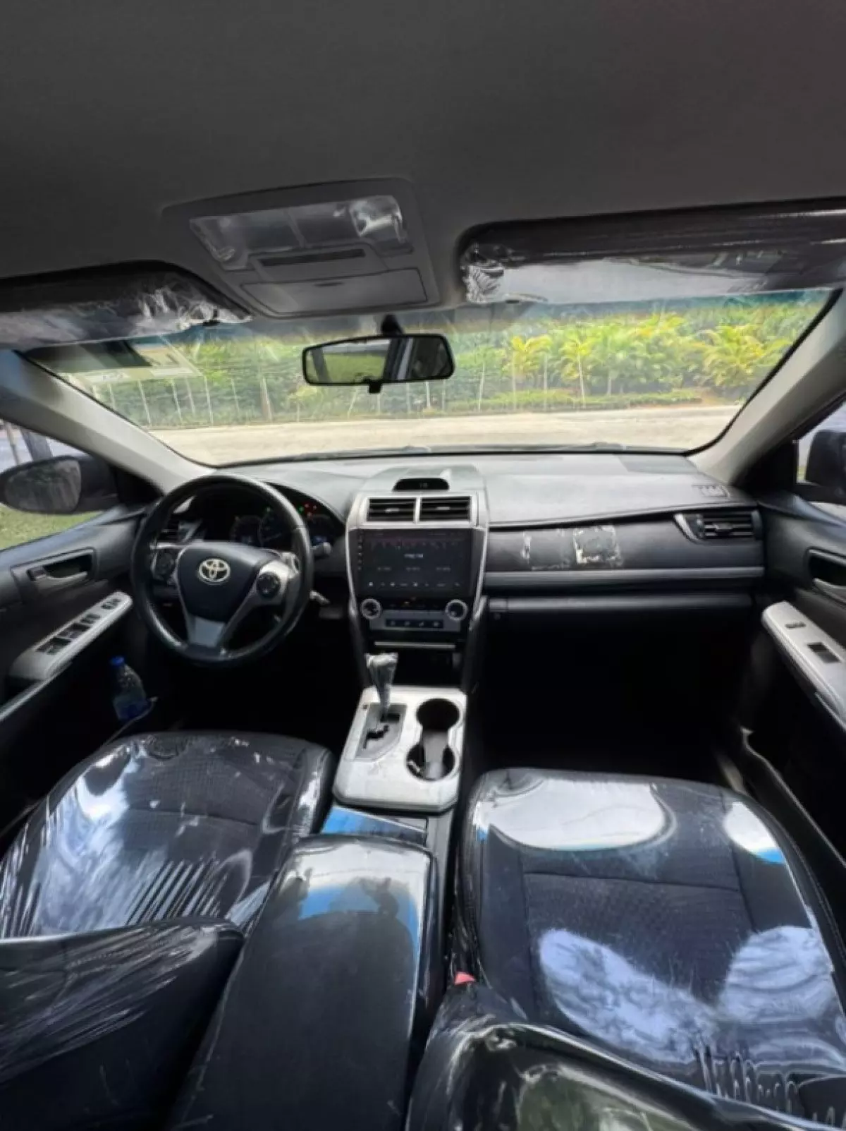 interiorFront