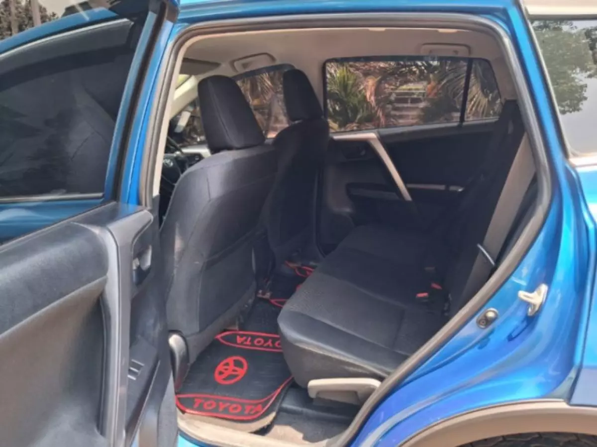 interiorBack