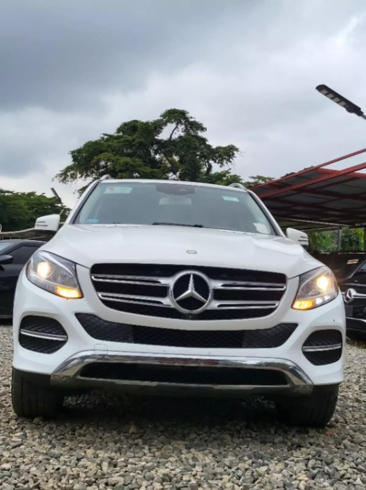 Mercedes-Benz GLE 300 - 2017