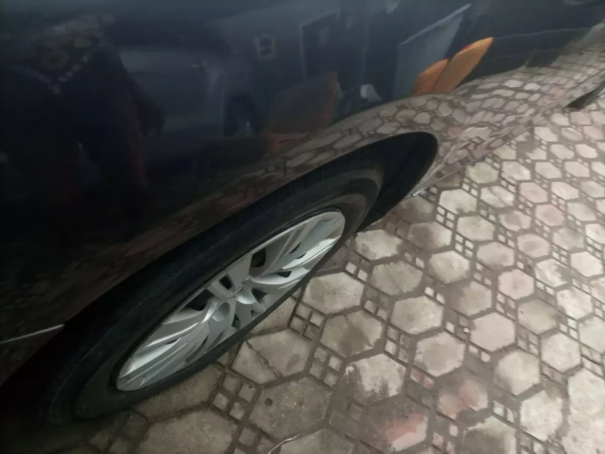 tyre0