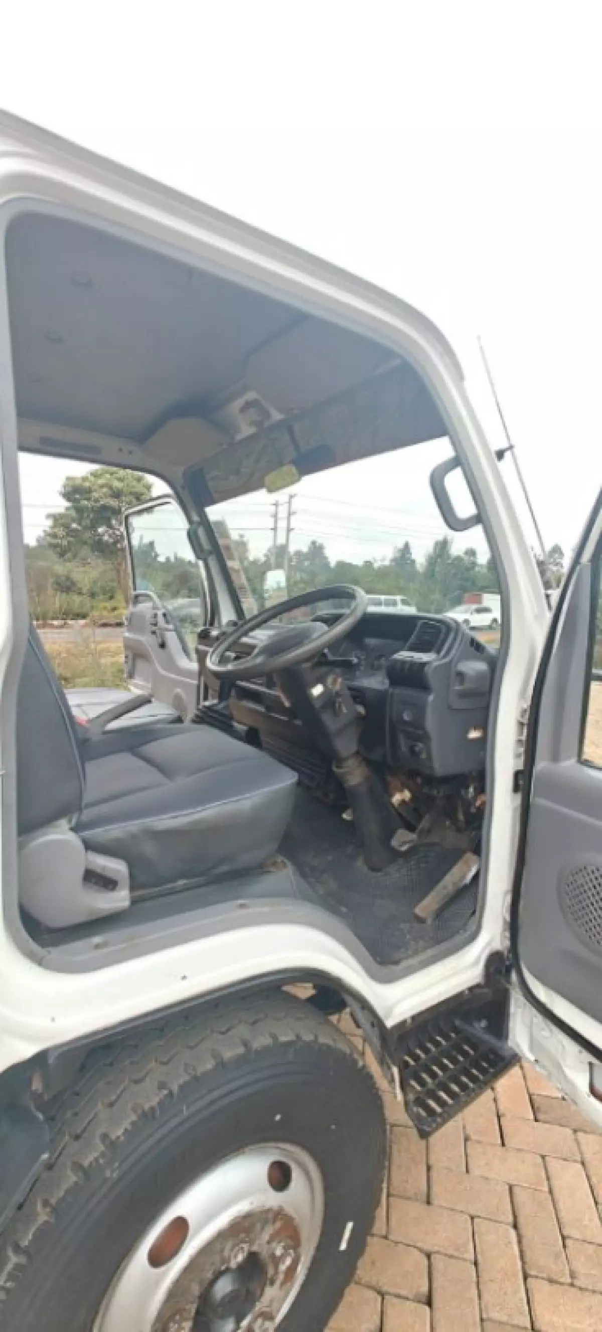 interiorFront