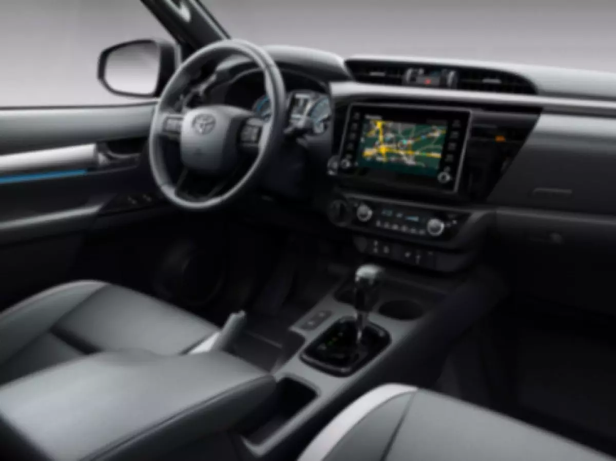 interiorFront