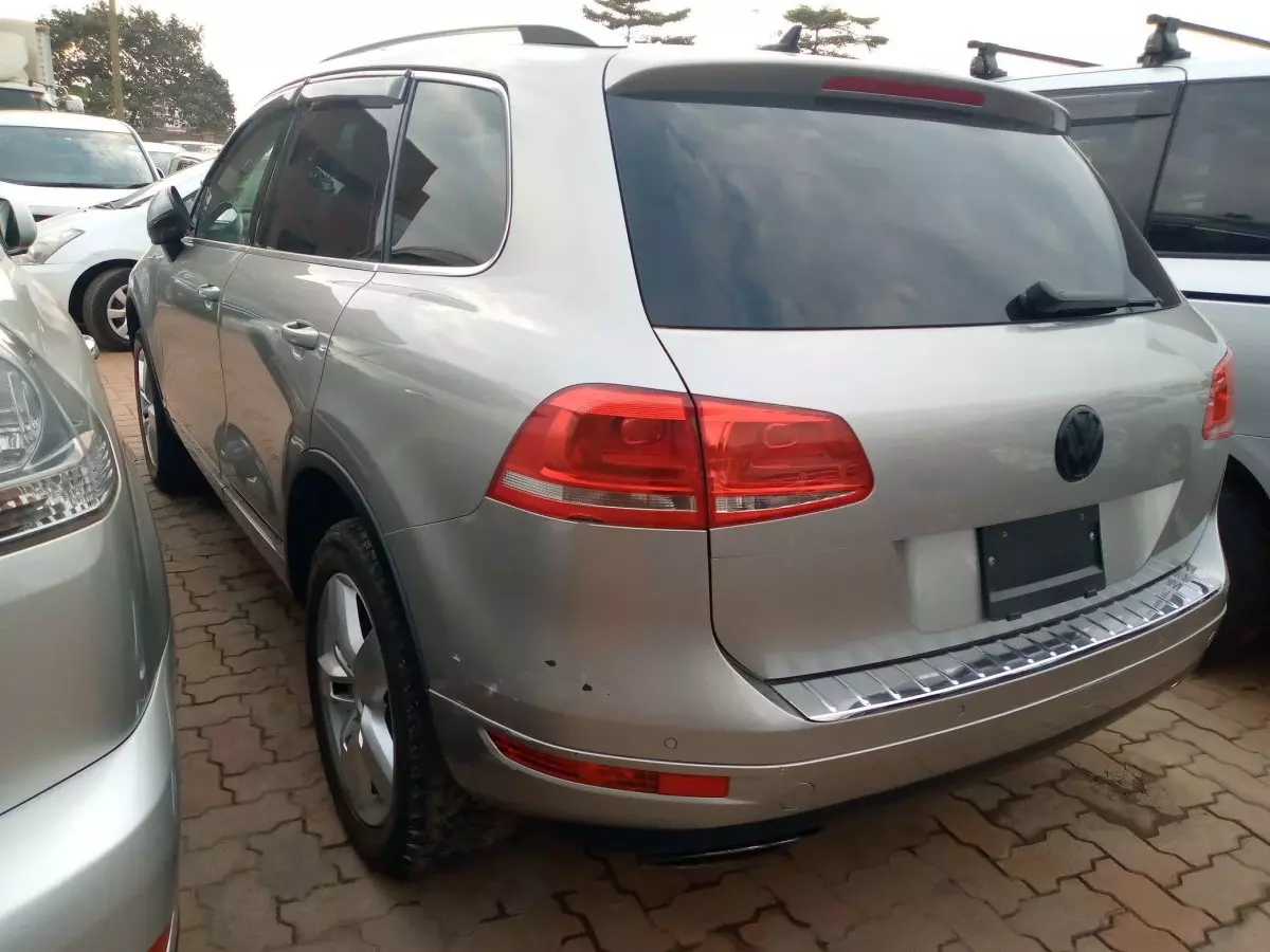 car Left Back
