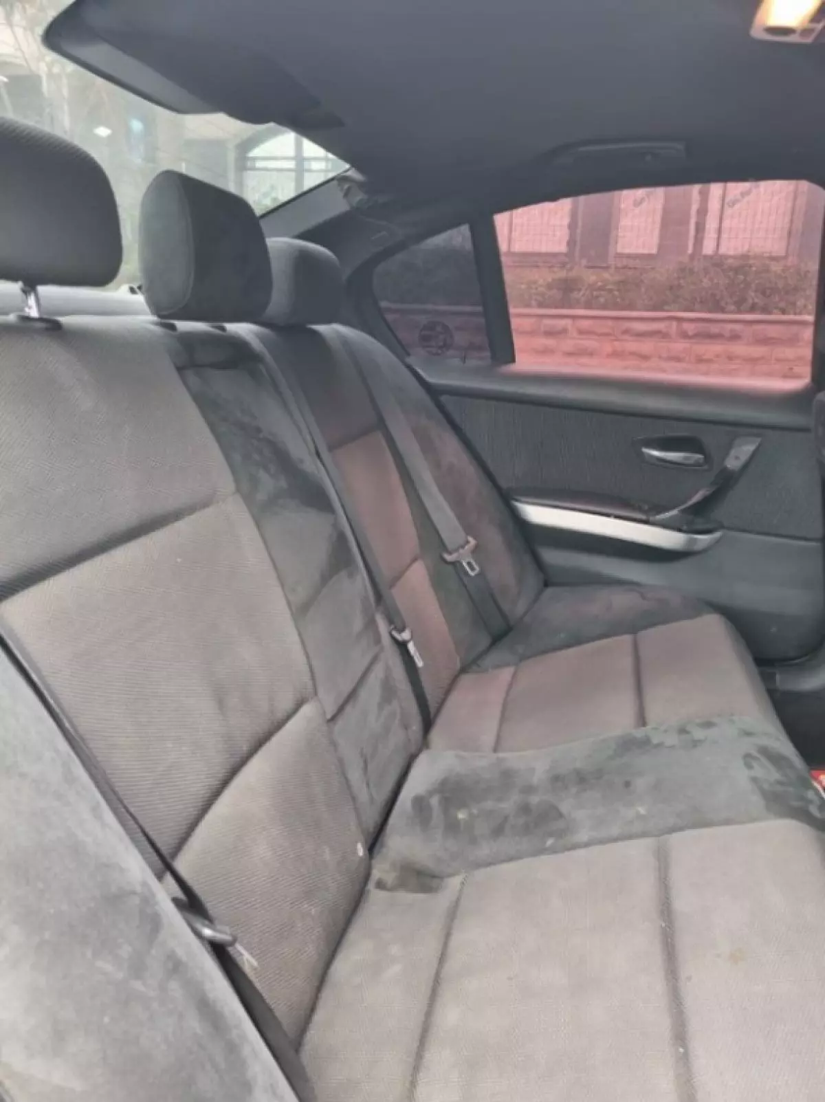 interiorBack