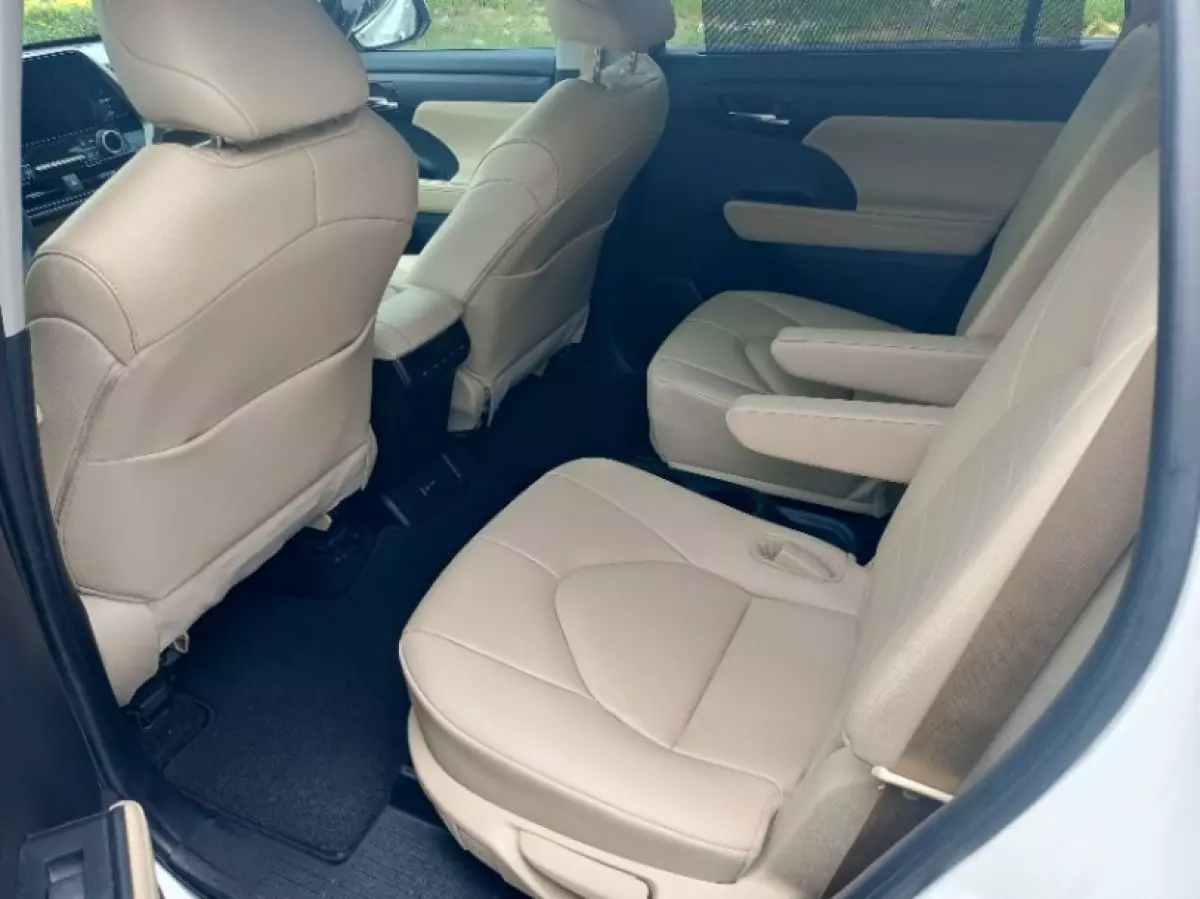 interiorBack