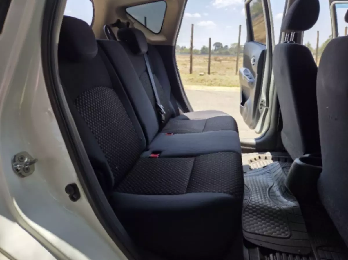 interiorBack