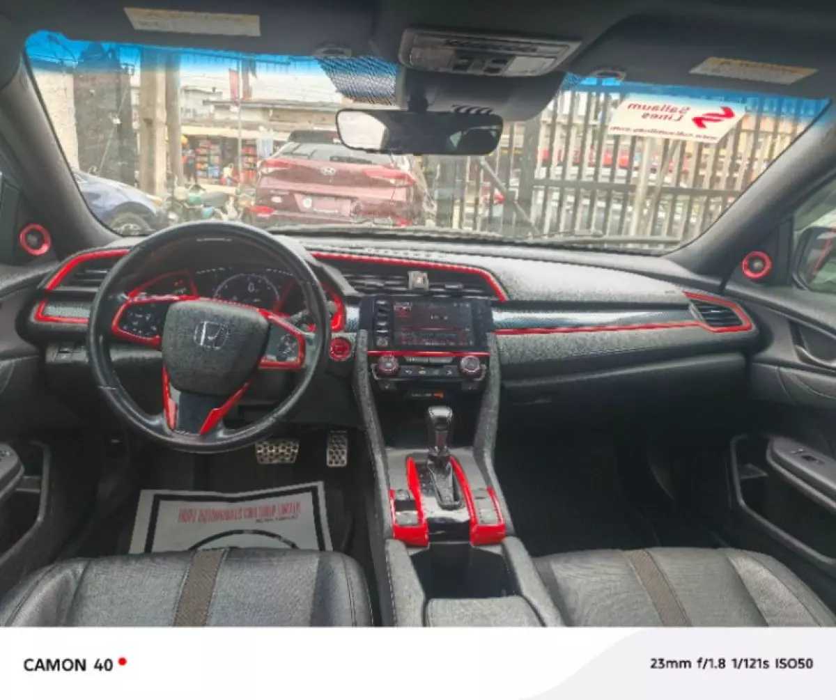 interiorFront