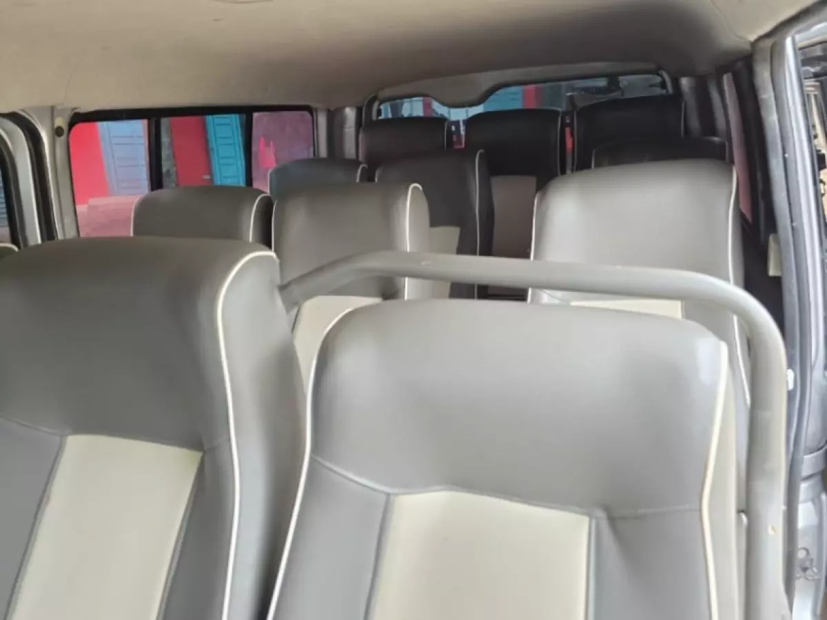interiorBack