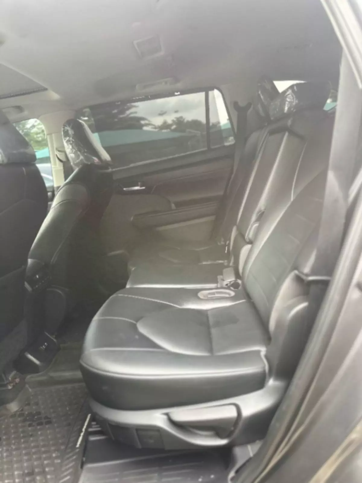 interiorBack