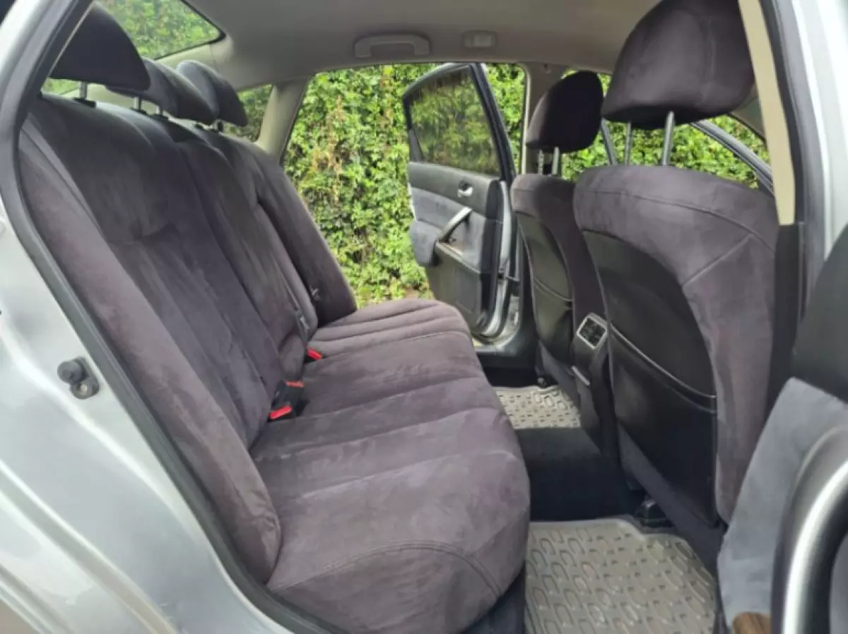 interiorBack