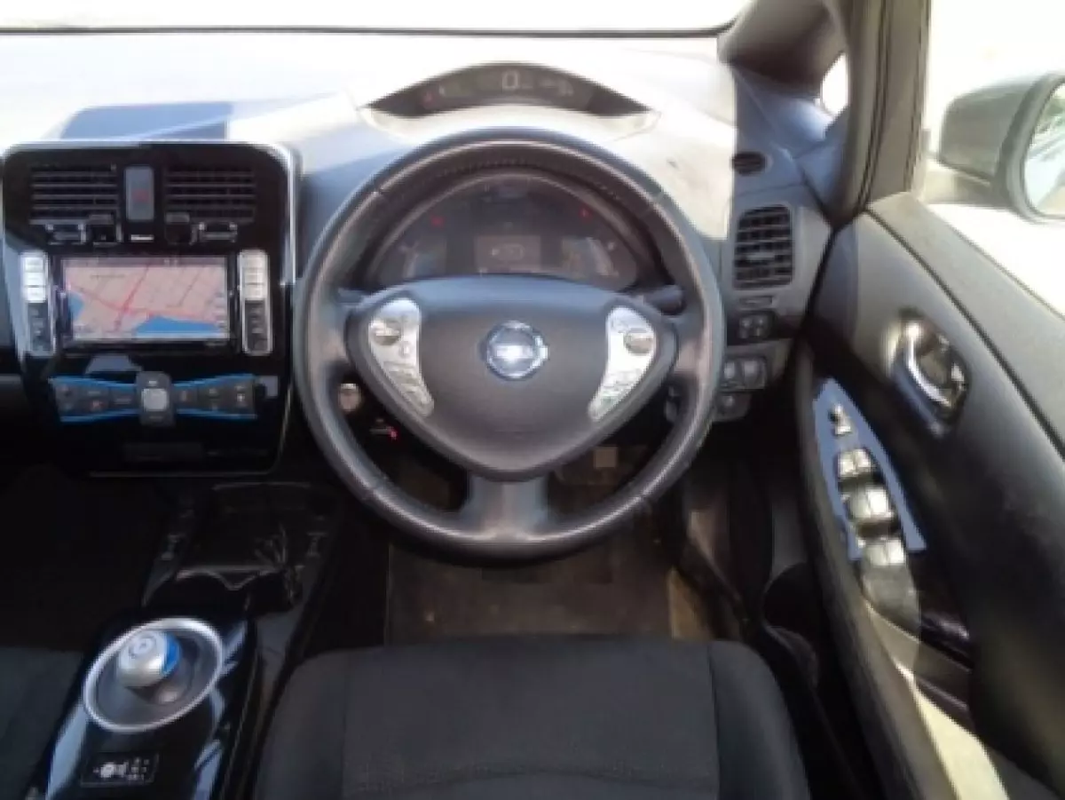 interiorFront