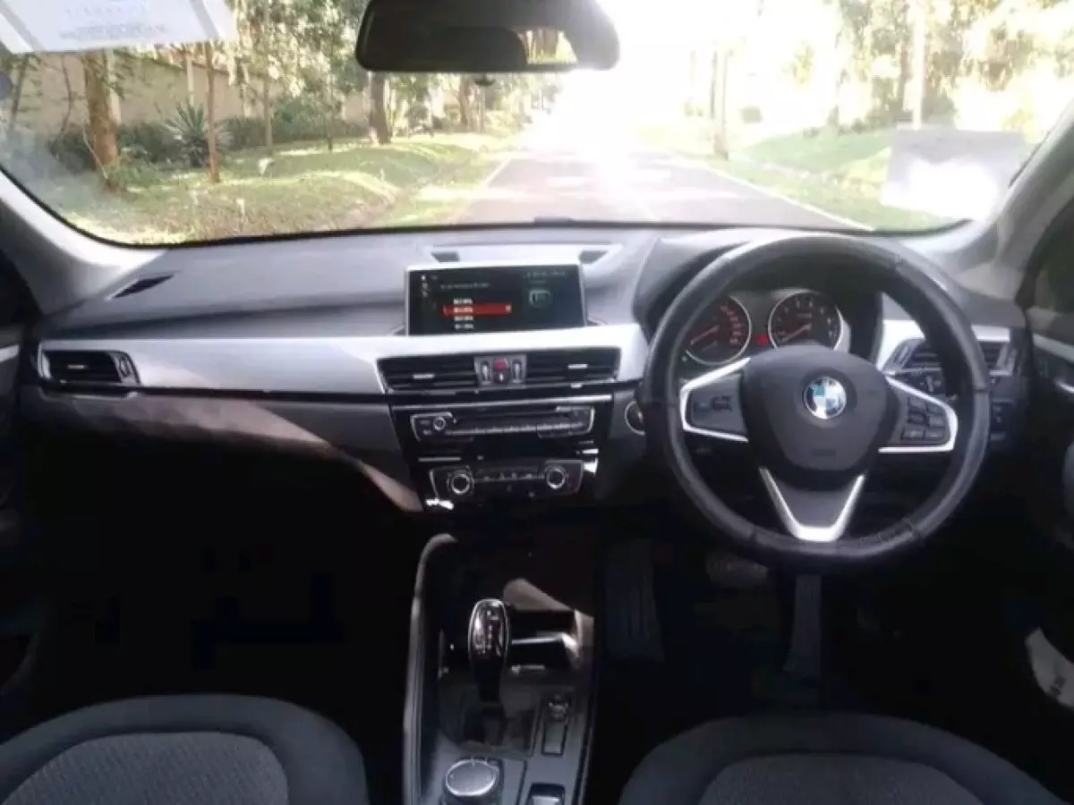 interiorFront