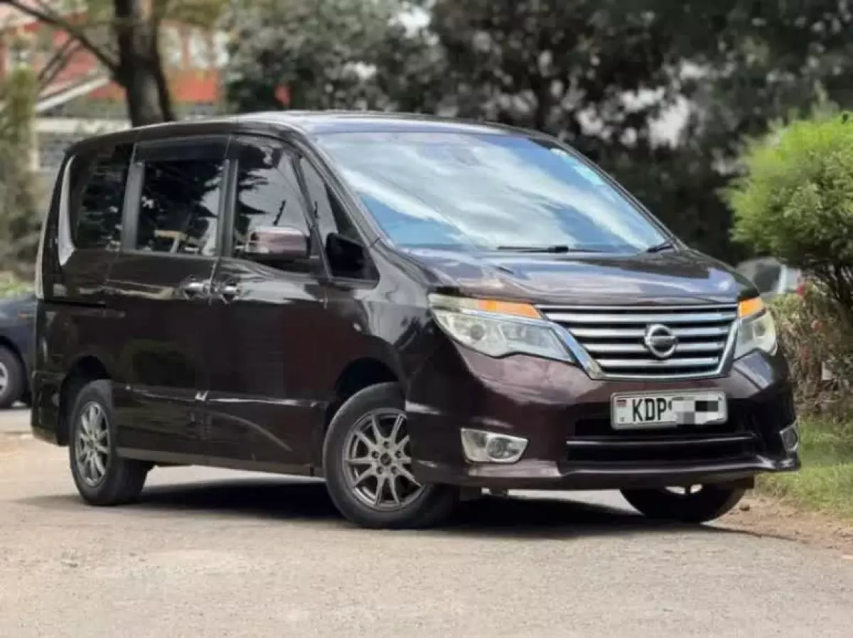 Nissan Serena Hybrid  - 2015