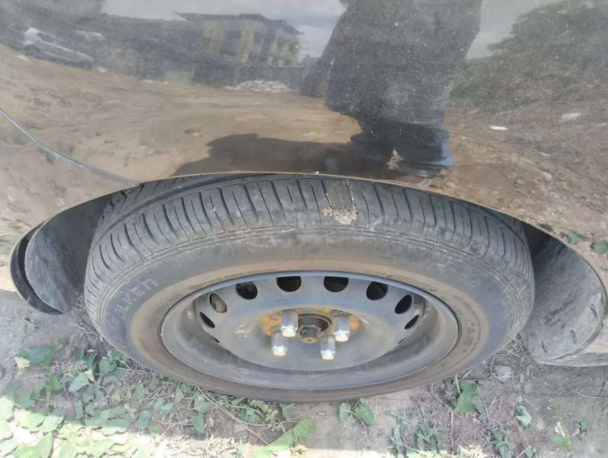 tyre3