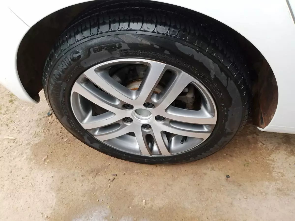 tyre0