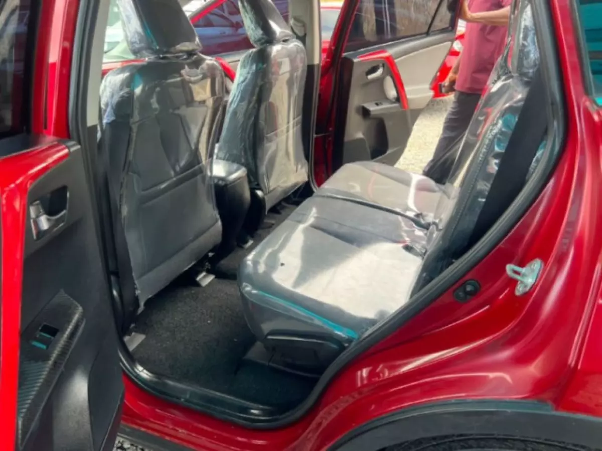 interiorBack