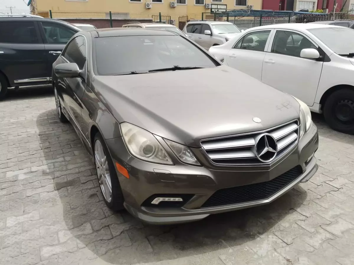 Mercedes-Benz E 500 - 2009