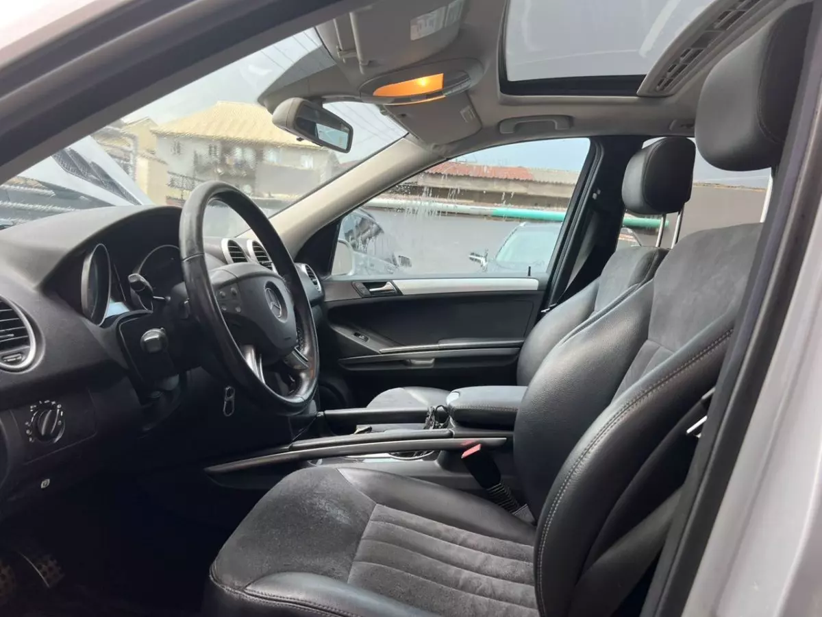 frontSeat