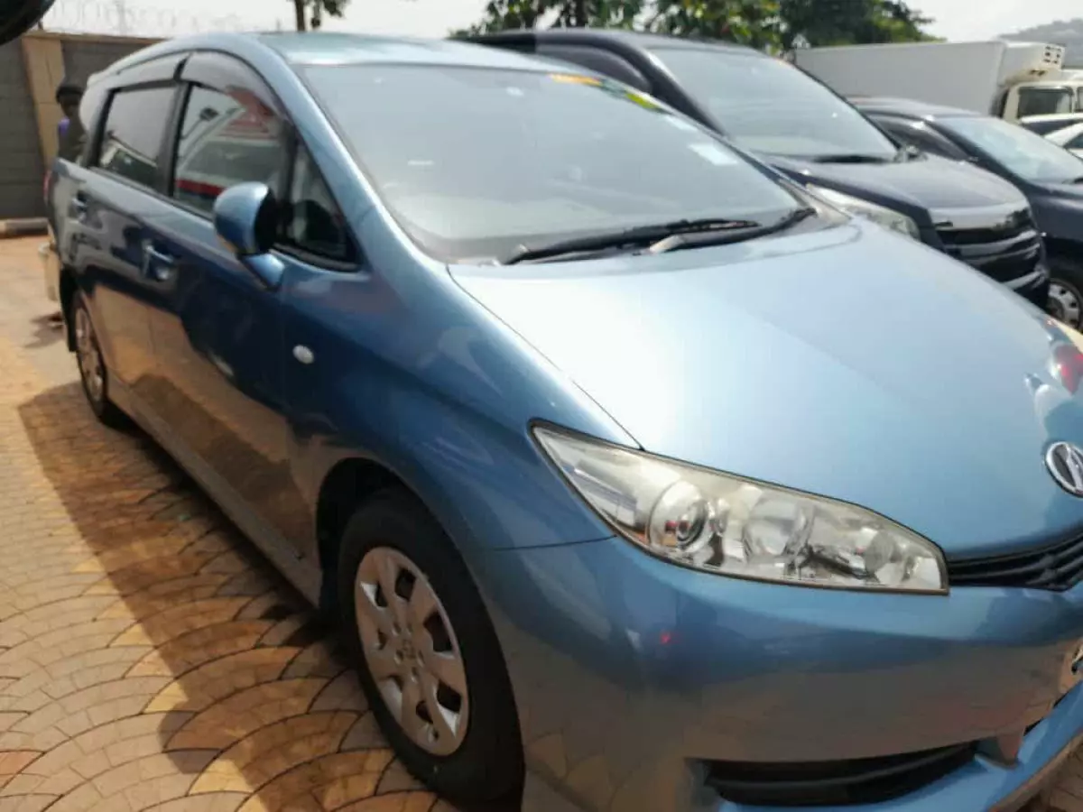 Toyota Wish - 2009