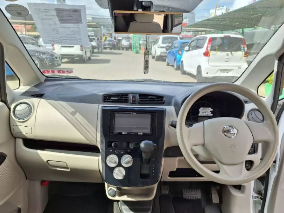 interiorFront