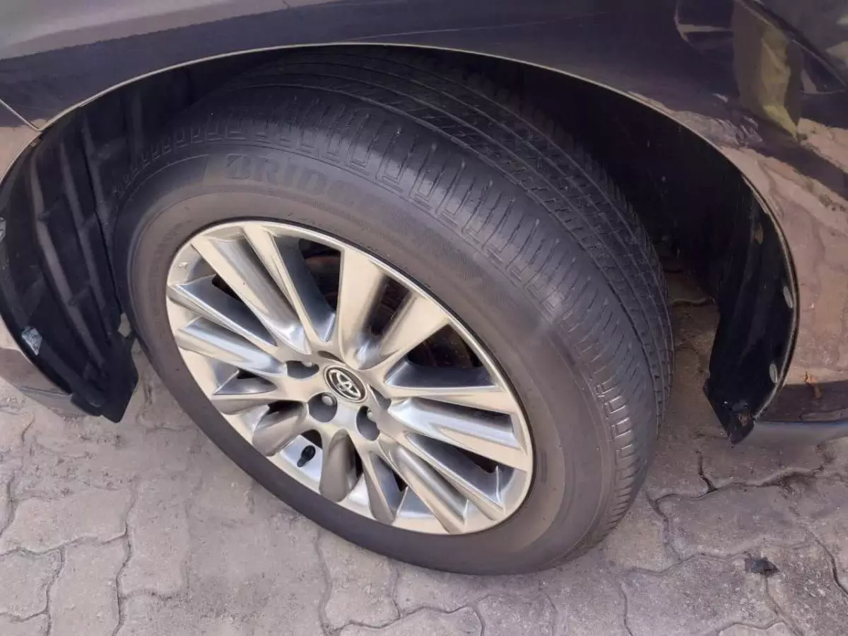 tyre2
