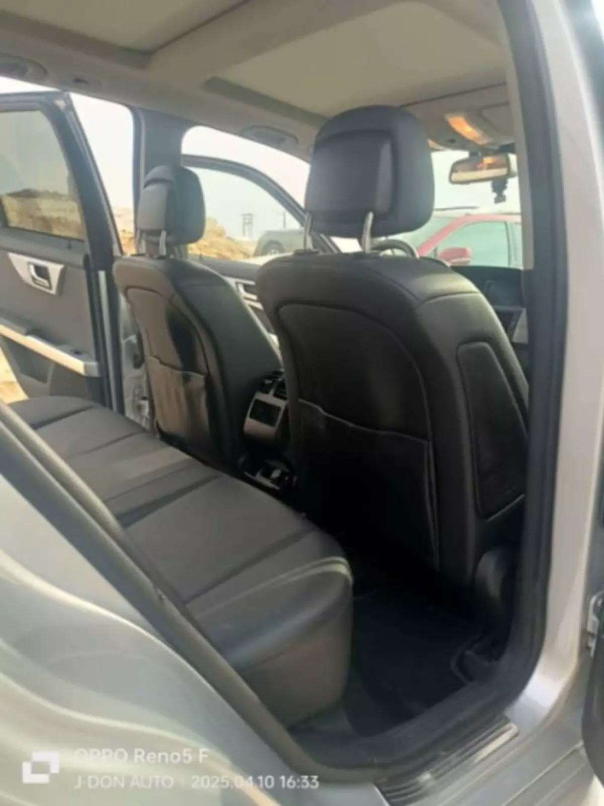 interiorBack