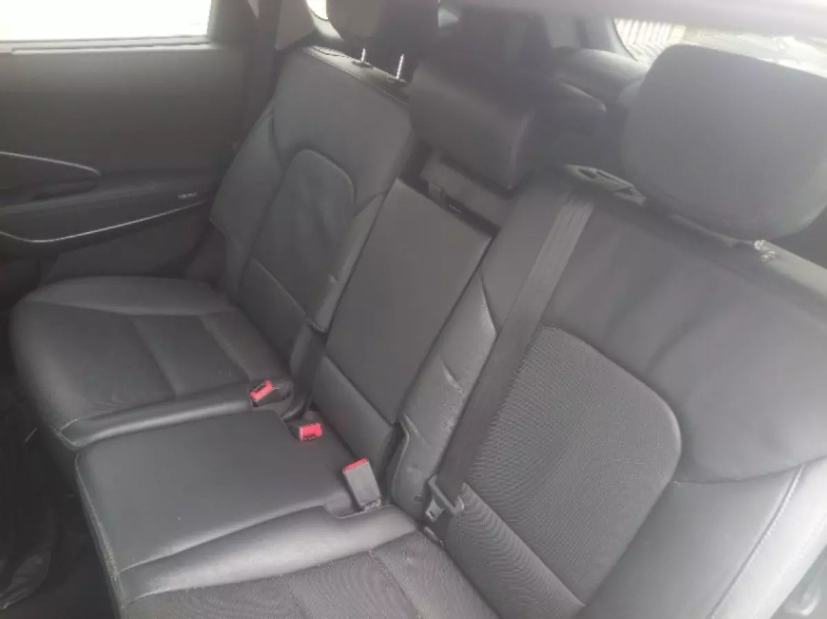 interiorBack