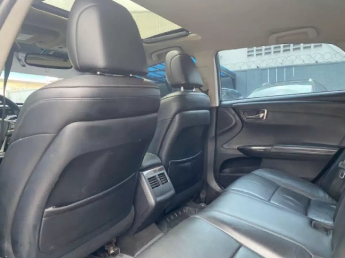 interiorBack