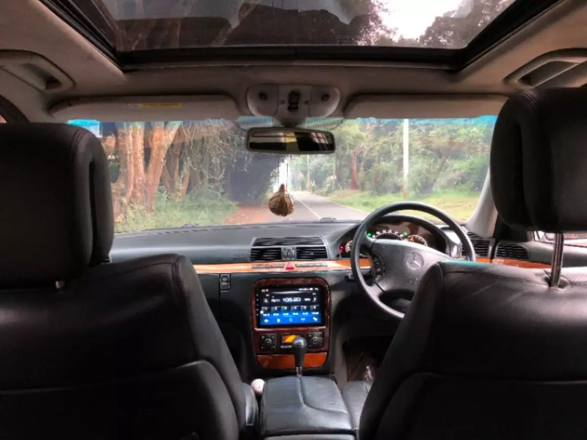 interiorFront