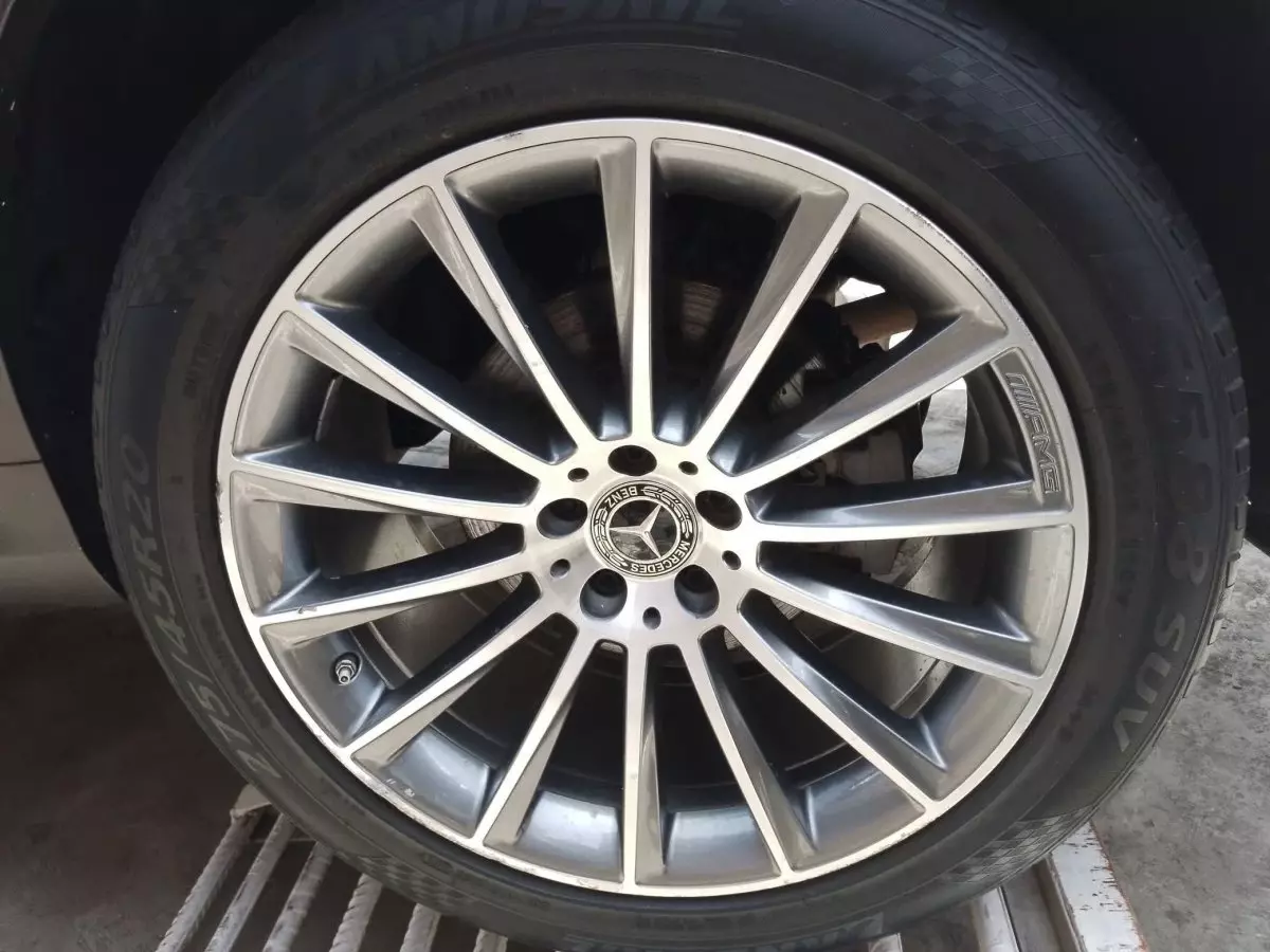 tyre2