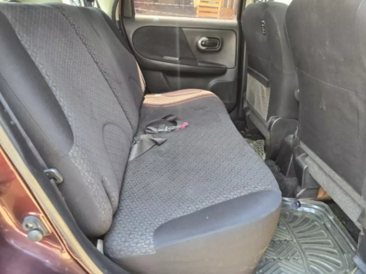 interiorBack