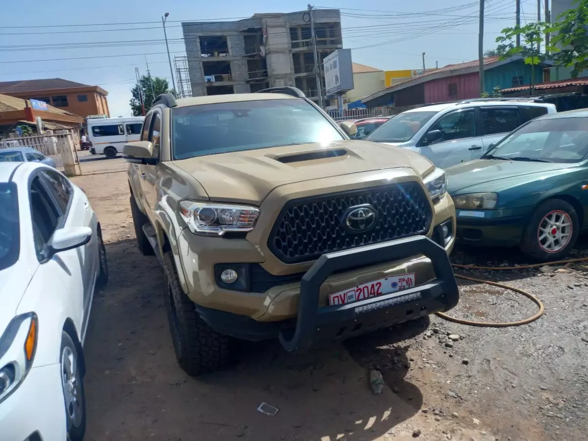 Toyota Tacoma - 2018