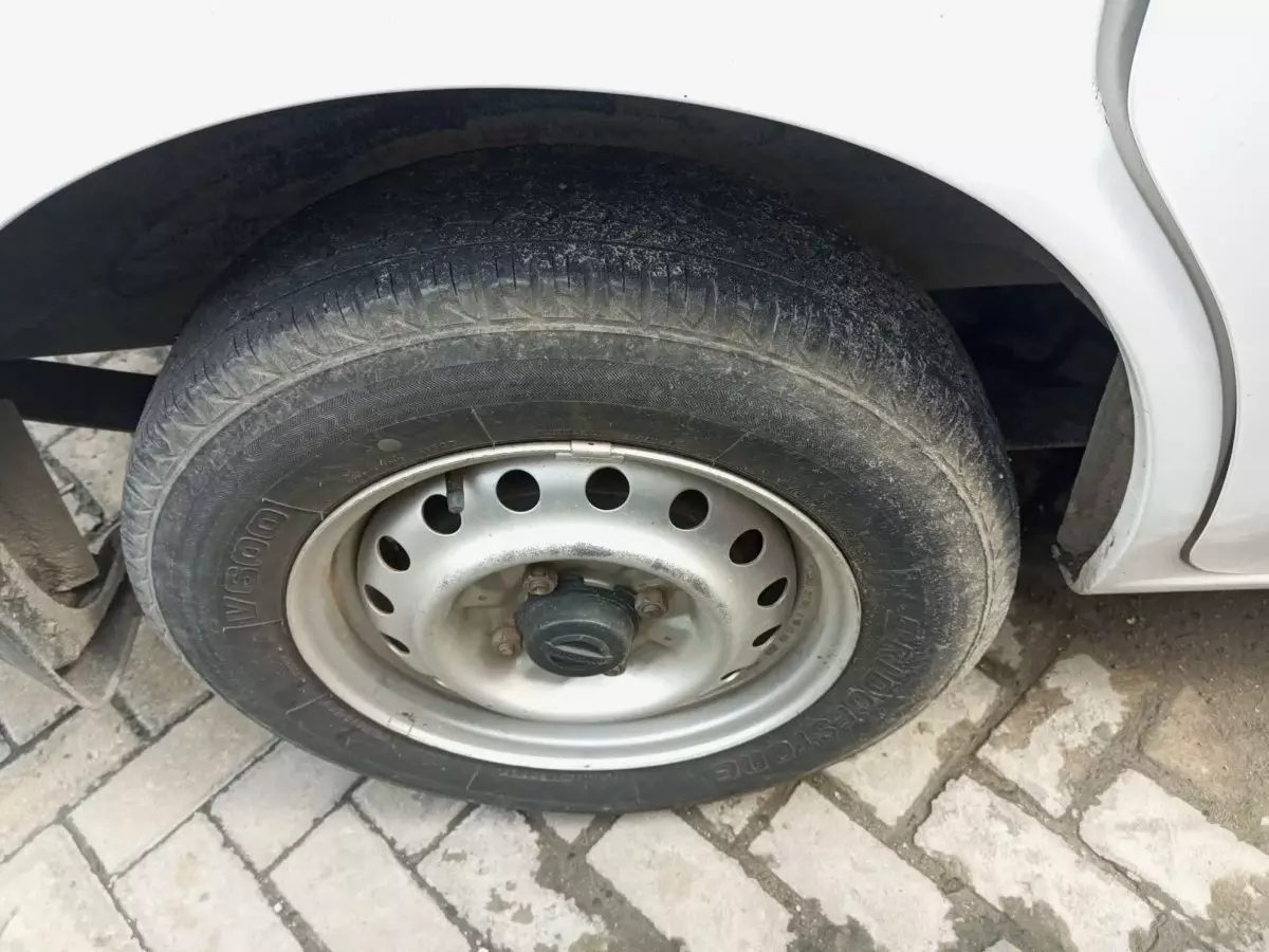 tyre2