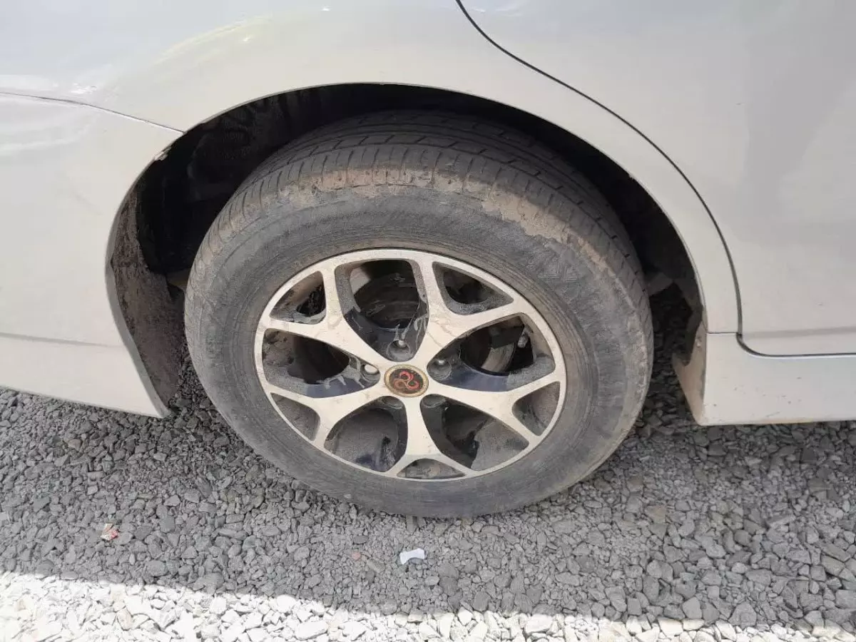 tyre3