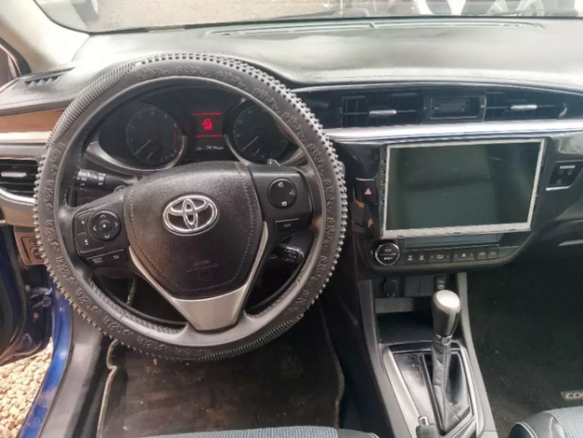 interiorFront