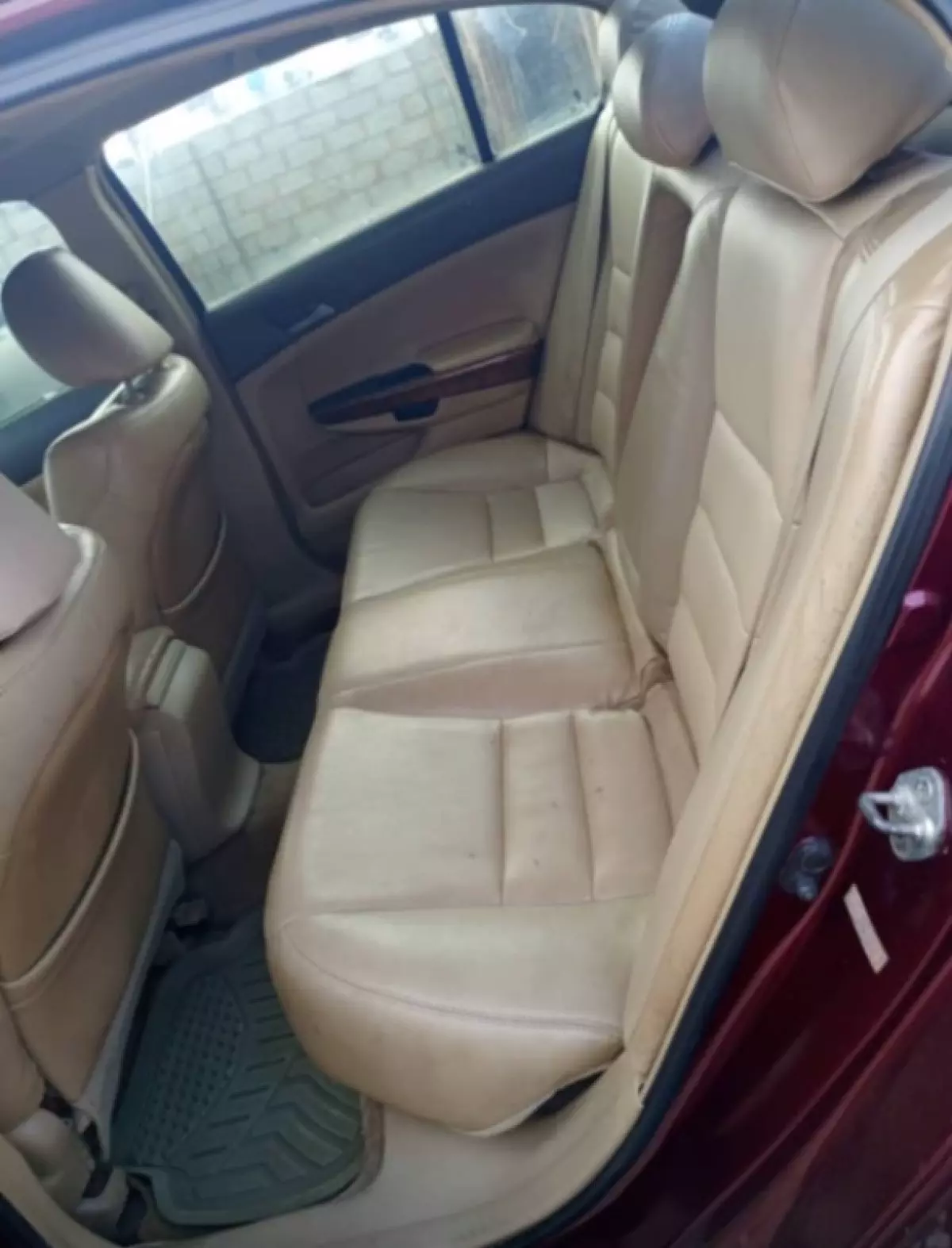 interiorBack