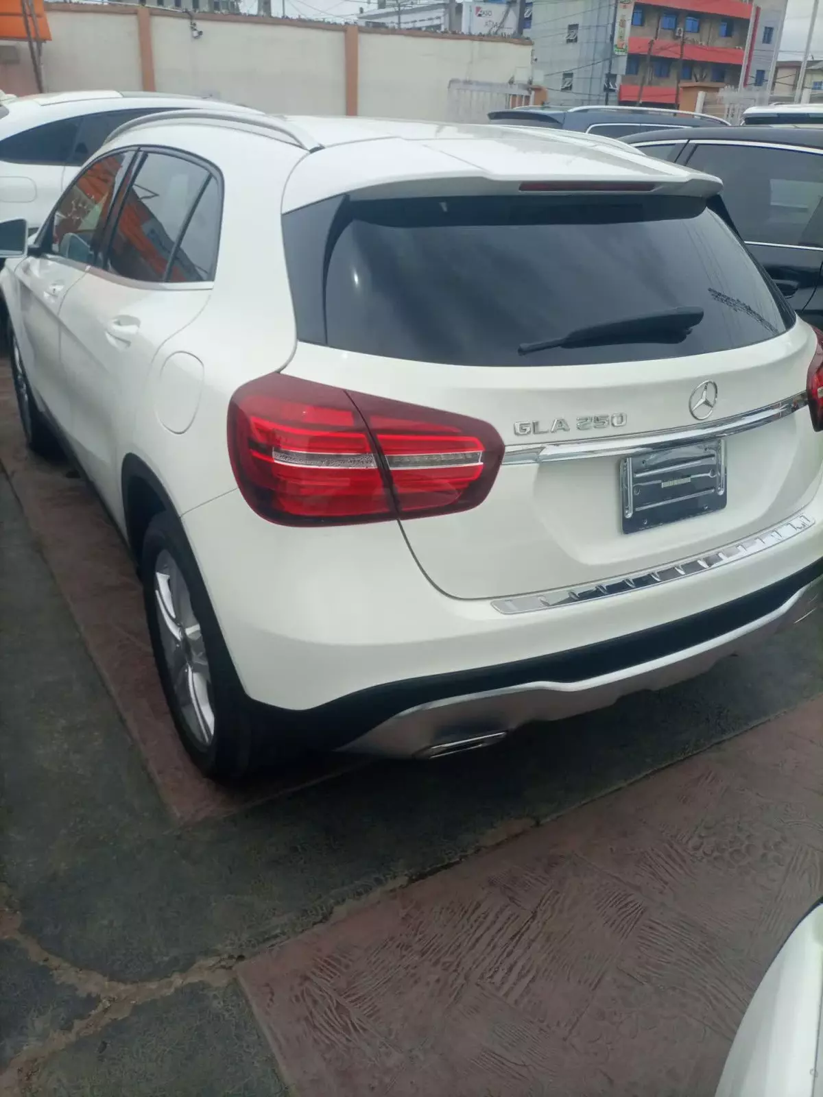 car Right Back