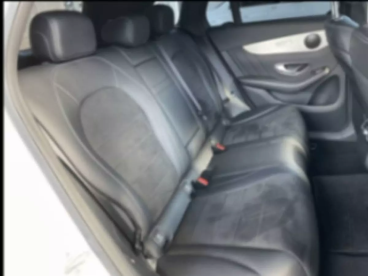 interiorBack