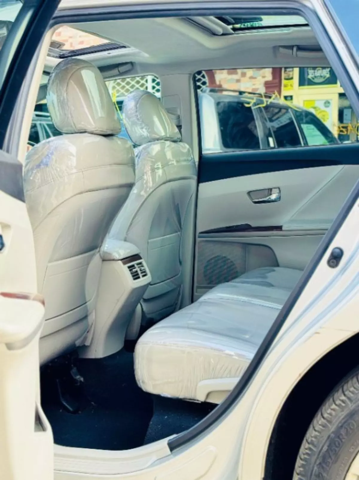 interiorBack