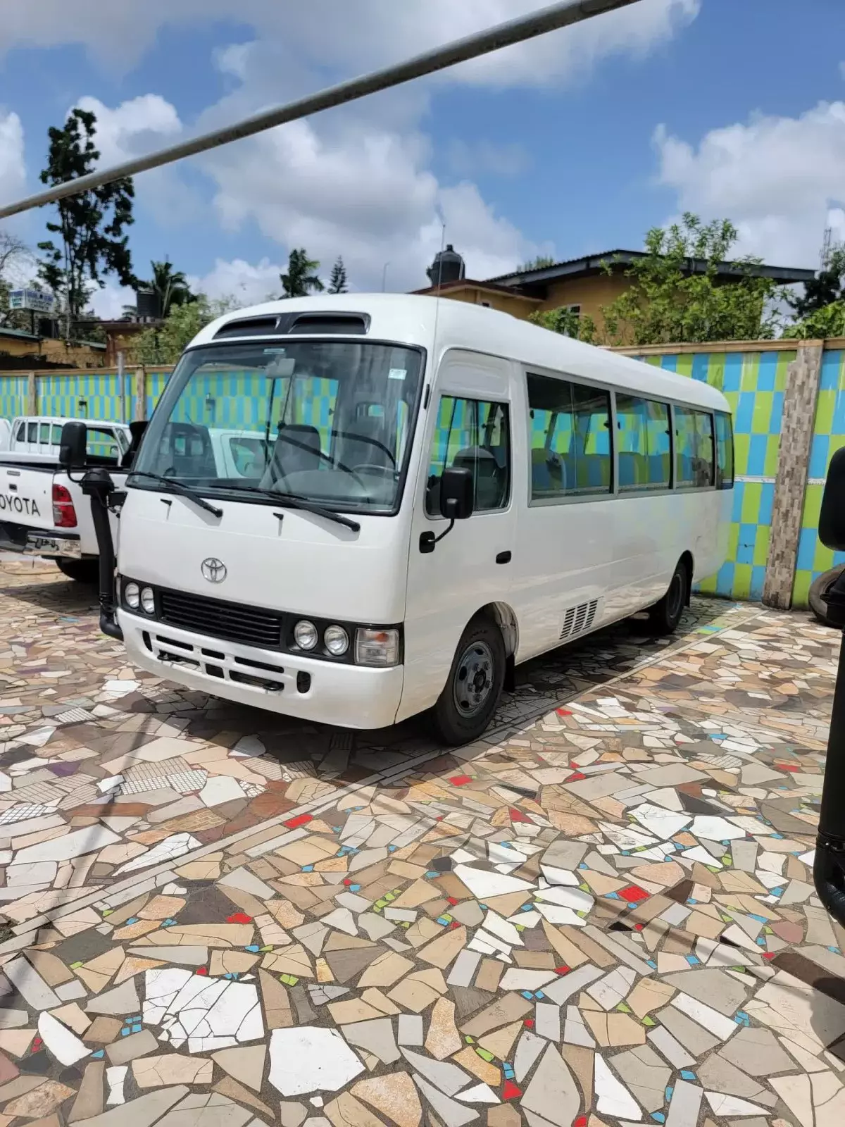 Toyota Coaster - 2013