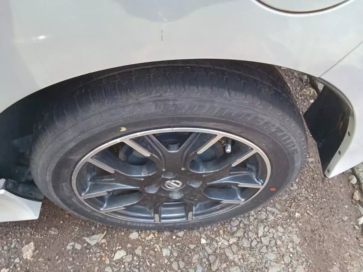 tyre1