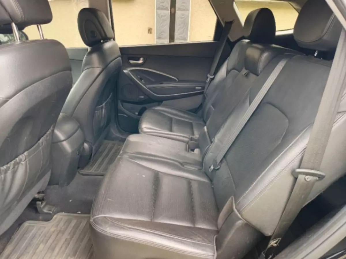 interiorBack