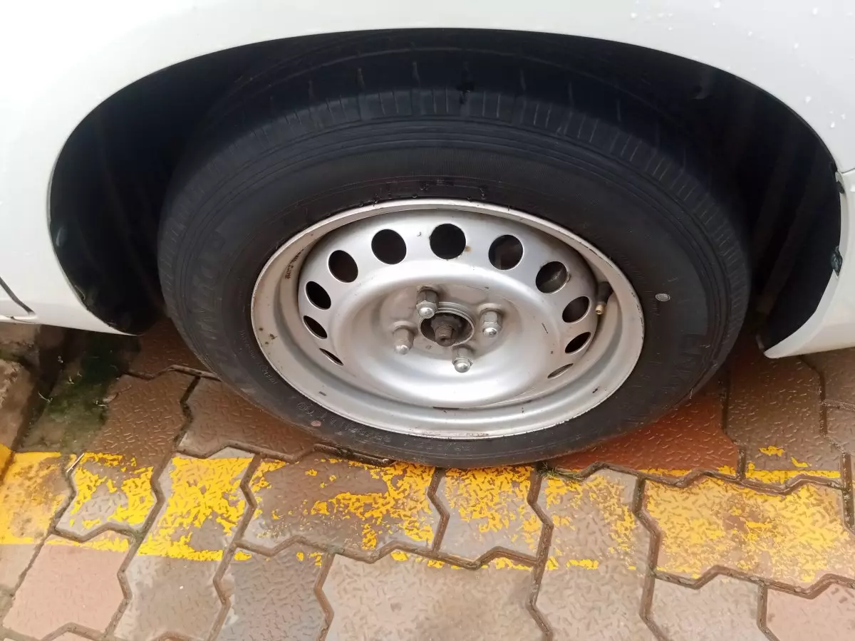 tyre1