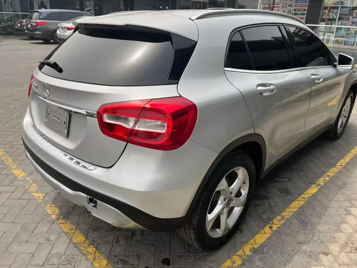 car Left Back