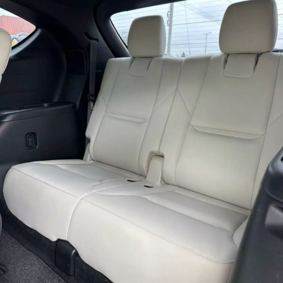 interiorBack