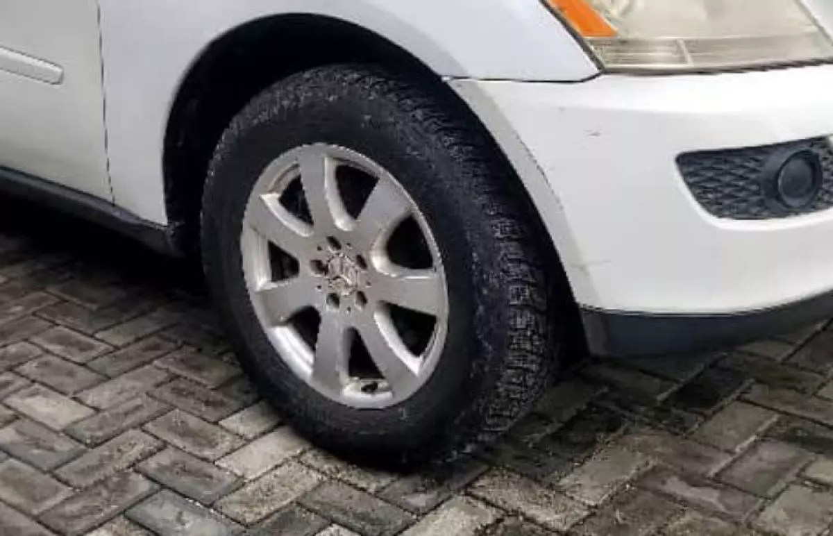 tyre2