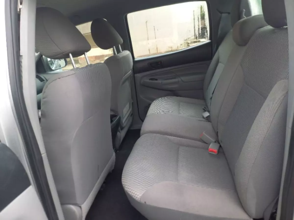 interiorBack
